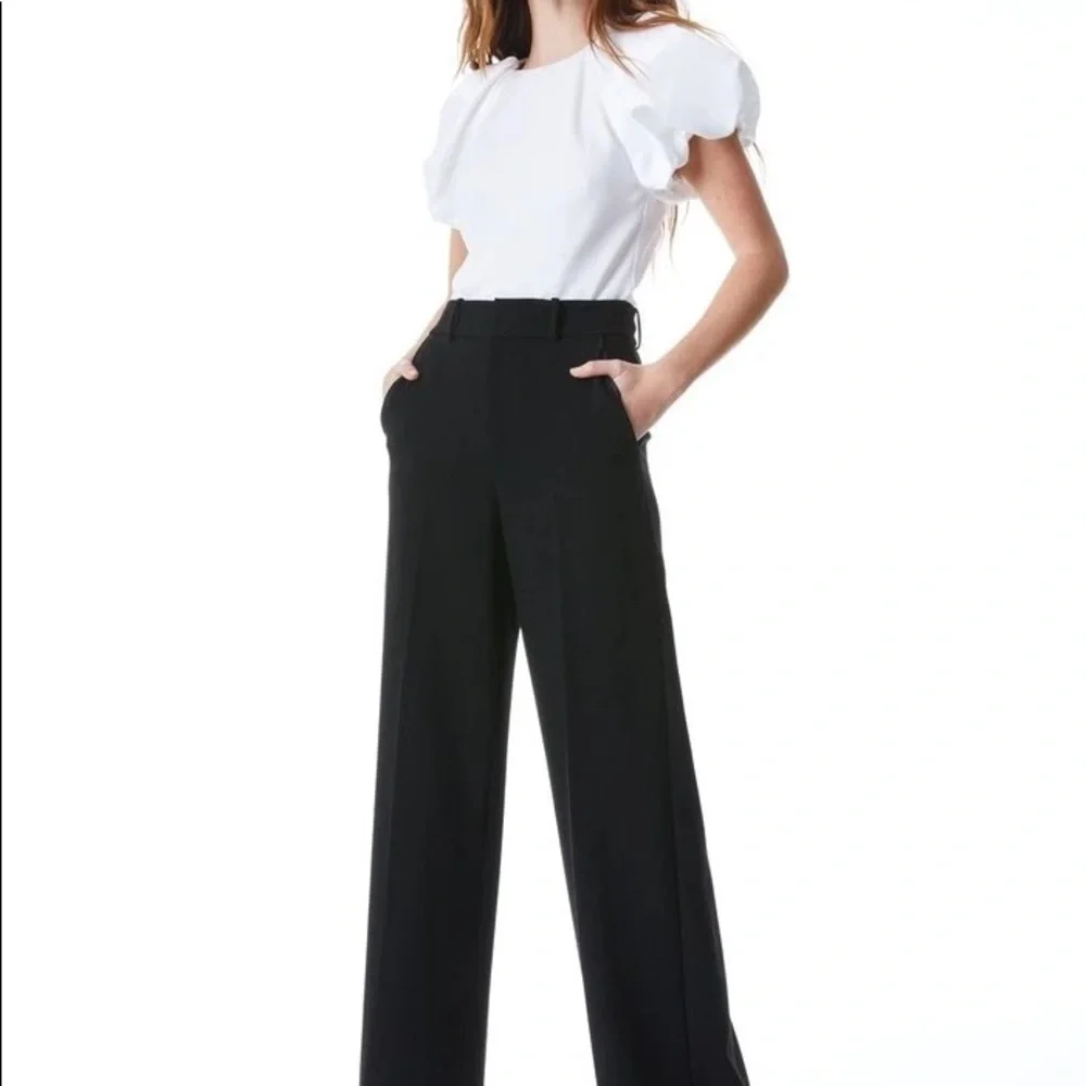 CICI BUBBLE SLEEVE TOP - Picture 3 of 11